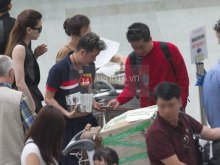Dàn sao Việt gây xôn xao một góc sân bay Dàn sao Việt gây xôn xao một góc sân bay