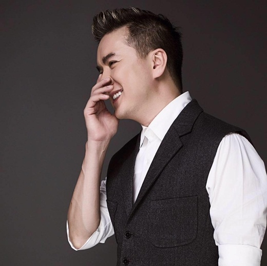 Đàm Vĩnh Hưng – Cầu vồng đa sắc của showbiz Việt